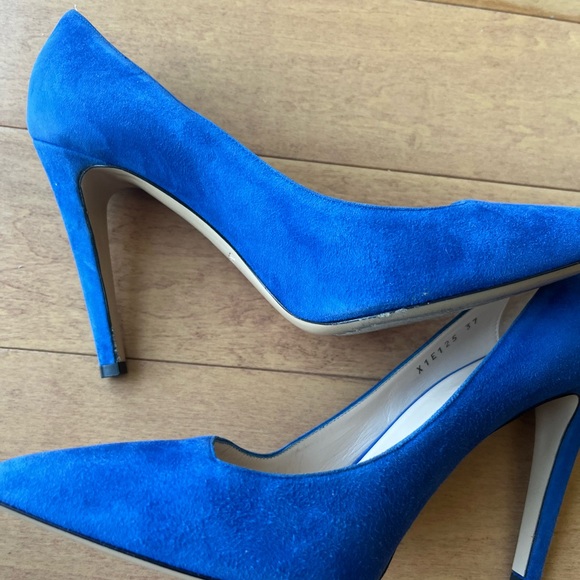 Giorgio Armani royal blue suede pumps - Picture 6 of 11